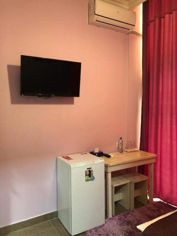 California Boutique Hotel Ереван Экстерьер фото